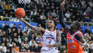 沈阳日报：若能签下布莱克尼 辽篮外线实力有望重回联盟顶级