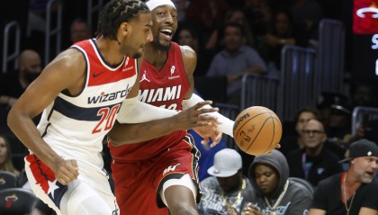 开云下载-韦德：奇才为啥全场紧逼阿德巴约？他又不是库里 不会过半场就扔